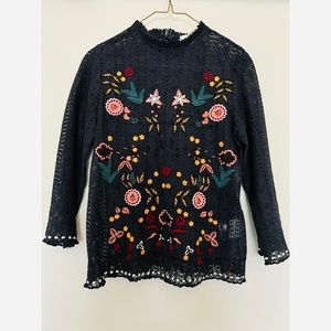 Sezane Lace Top size 34 Minimally worn. Looks new!!